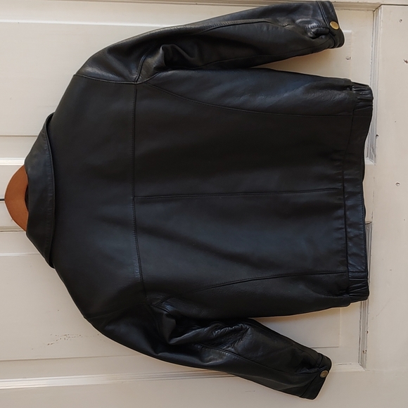 Leather jacket - Picture 5 of 8